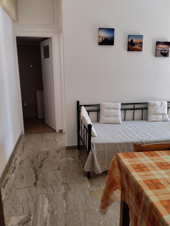 Katerina Apartments Kalamata Exteriör bild